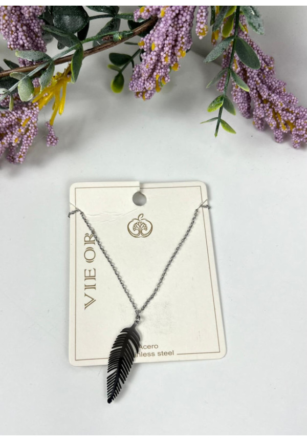 Collar Pluma