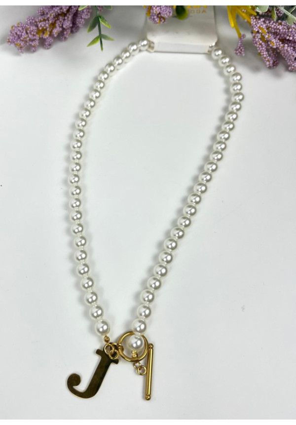 collar perlas y letra