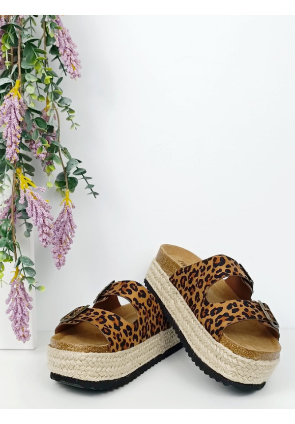 Zapato leopardo