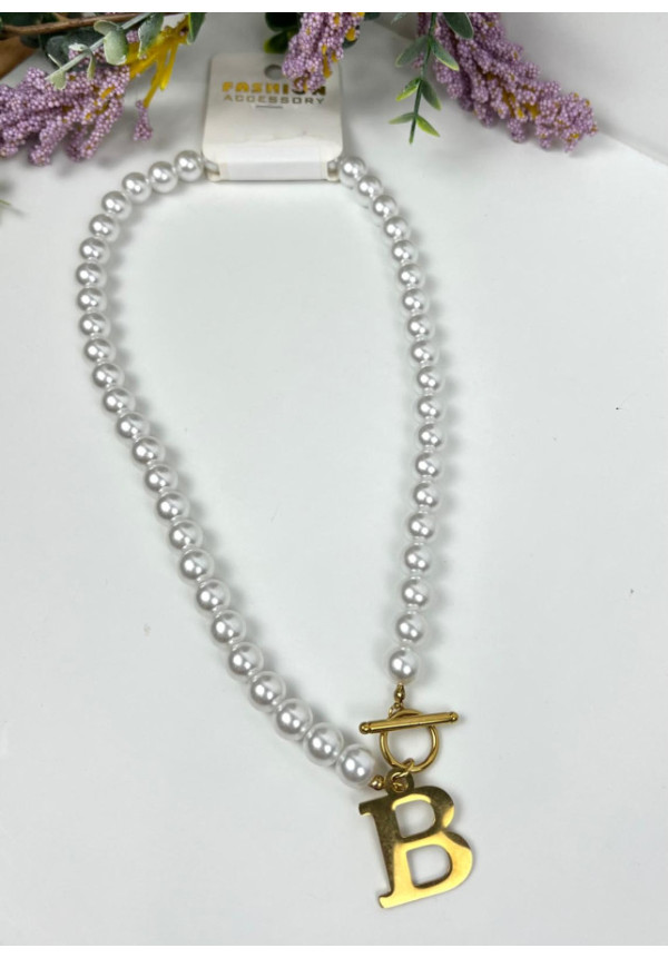 collar perlas y letra