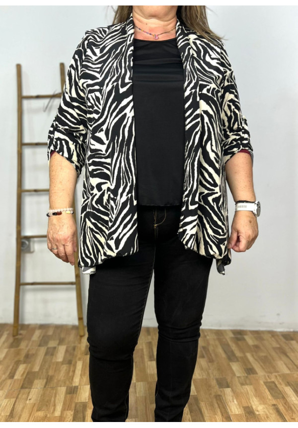 Sobrecamisa con camiseta