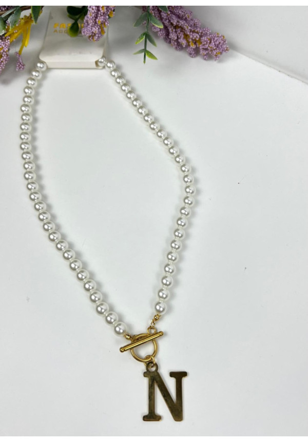 collar perlas y letra